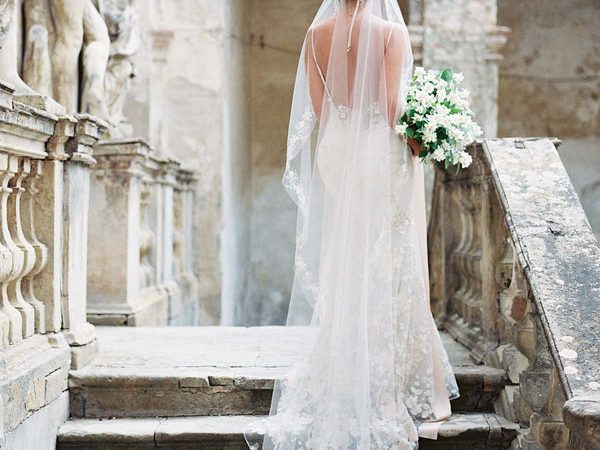 The Best Places To Buy Wedding Veils